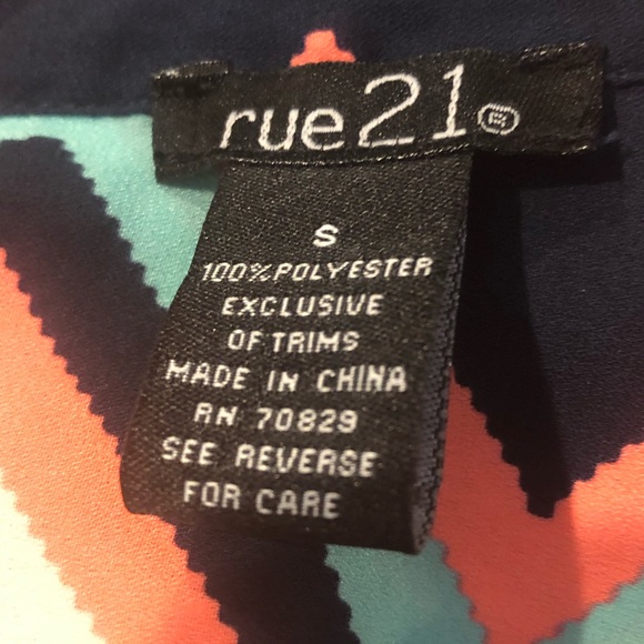 Rue 21 woman’s shirt semi sheer chevron pattern neon - Picture 3 of 3